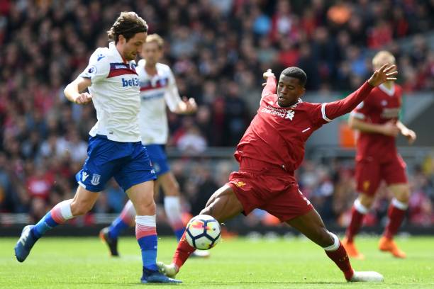 无数球迷的 无数球迷的