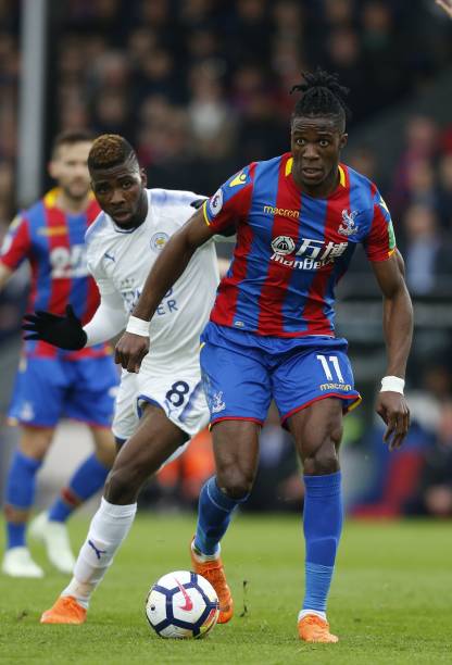 了他身上闪 了他身上闪