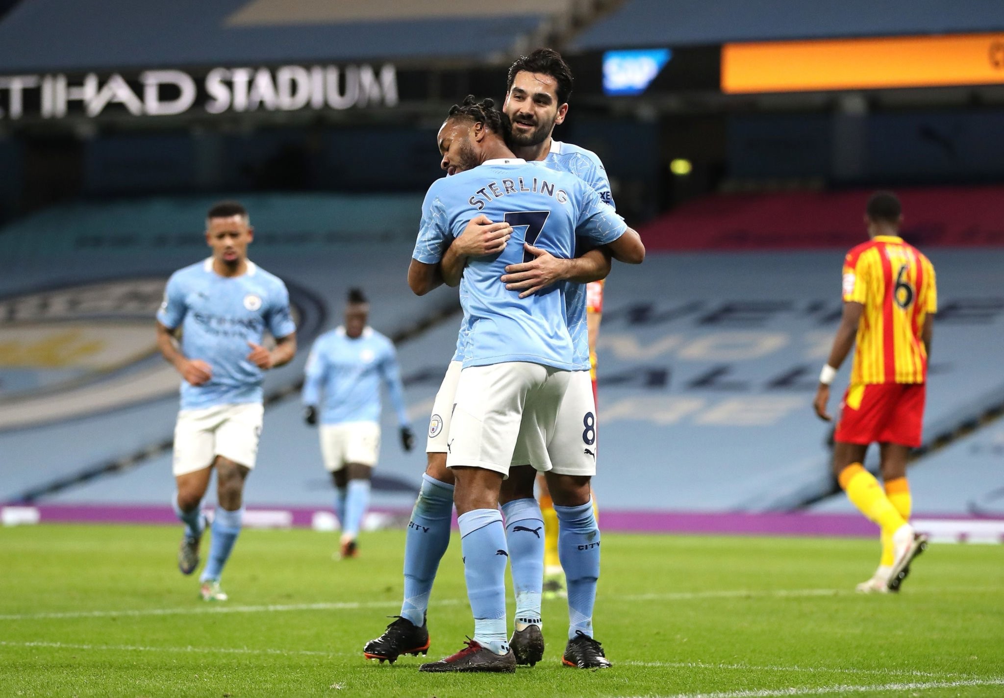 引来现场观 引来现场观